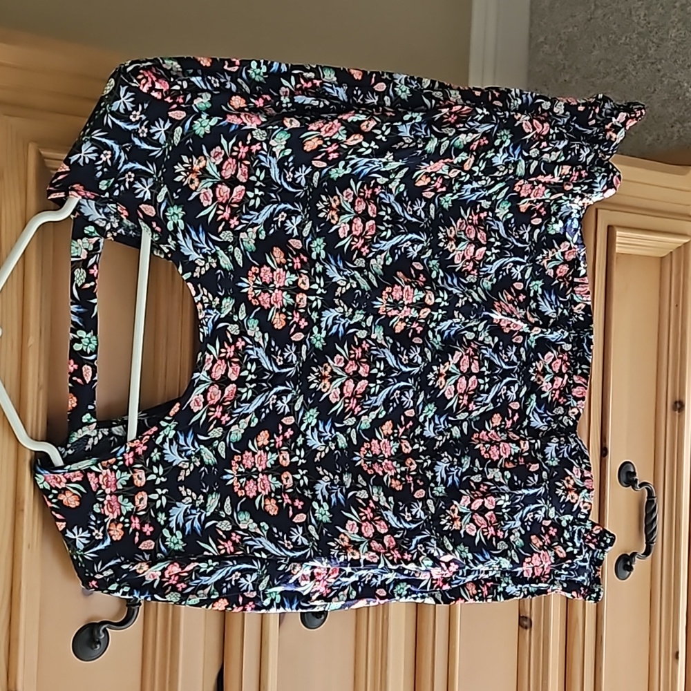 Floral top